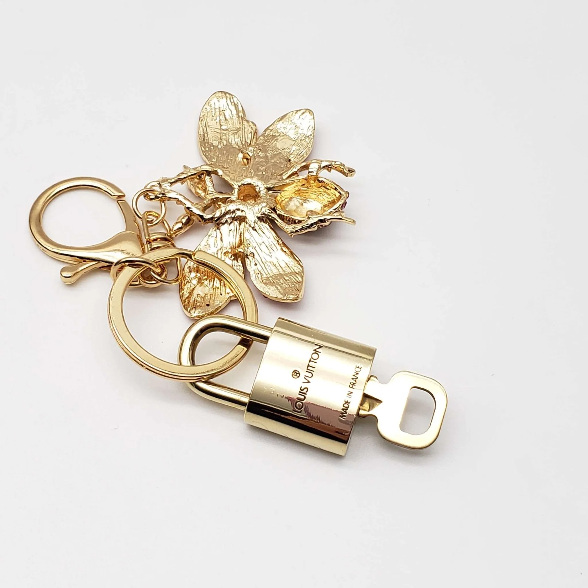 100%  Louis Vuitton Lock and Key with Unbranded Keychain, Keycharm, Bagcharm