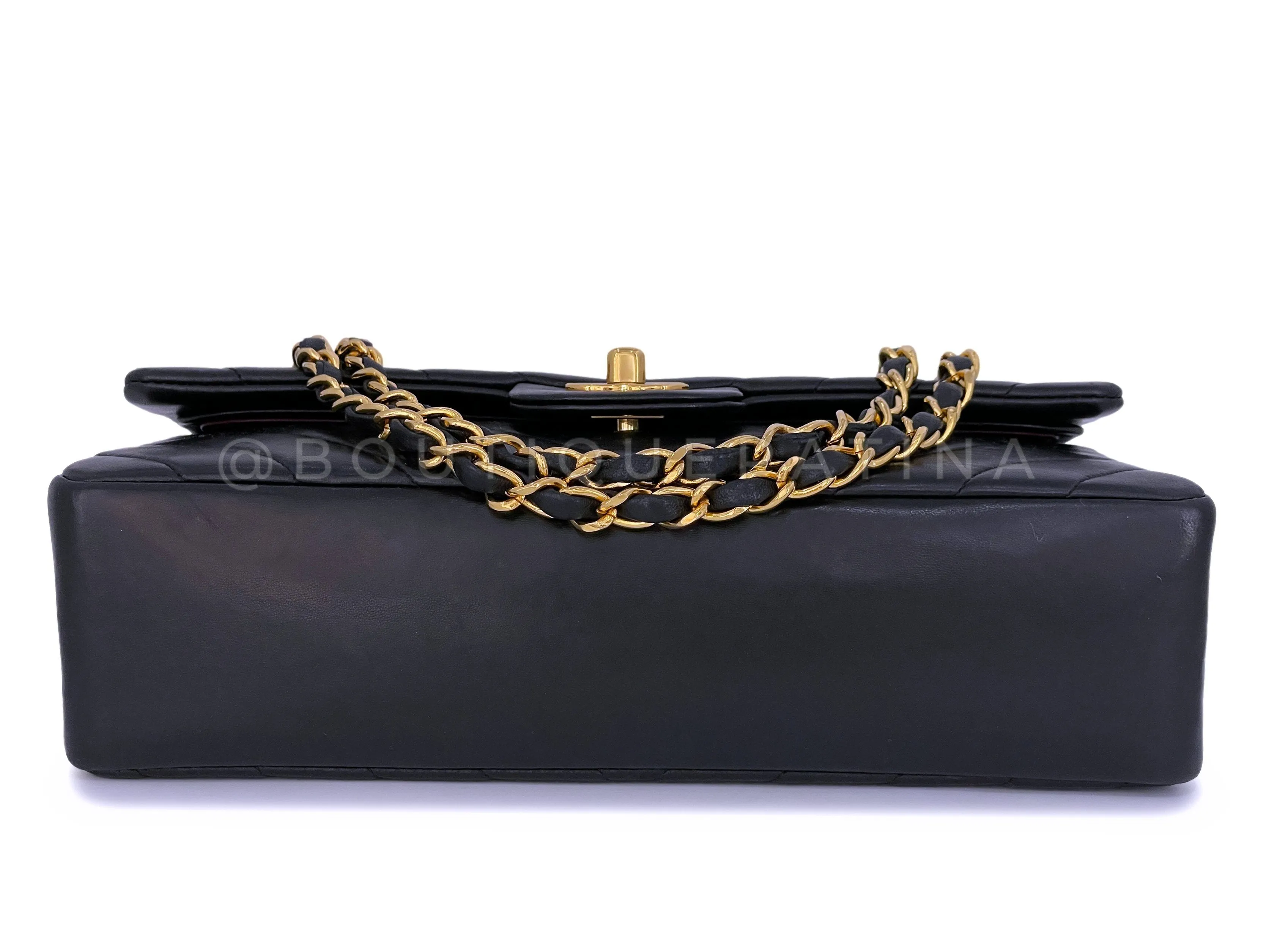 Chanel 1991 Vintage Medium Black Chevron Classic Double Flap Bag 24k GHW Lambskin